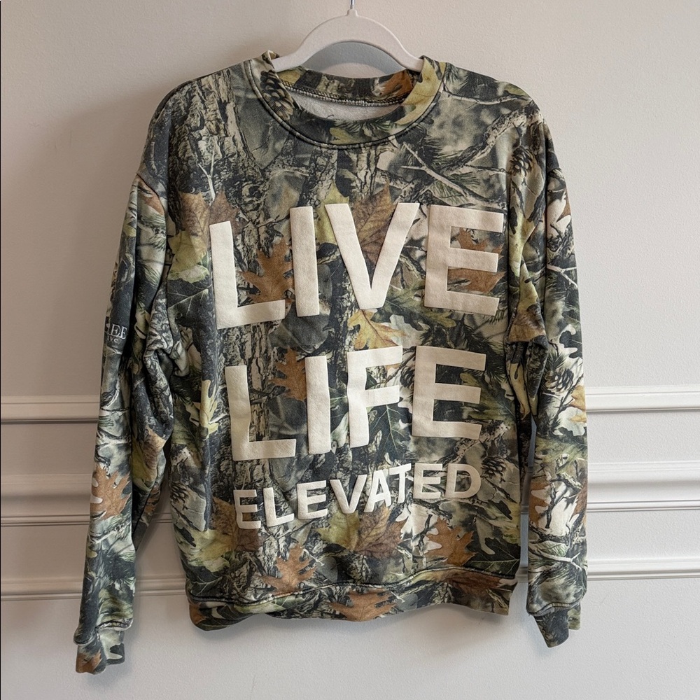 LIVE LIFE ELEVATED Camouflage Crewneck Sweatshirt